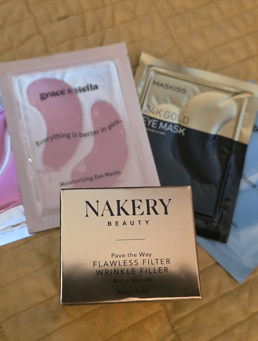 Nakery Flawless Filter Wrinkle Filler - White & Gold